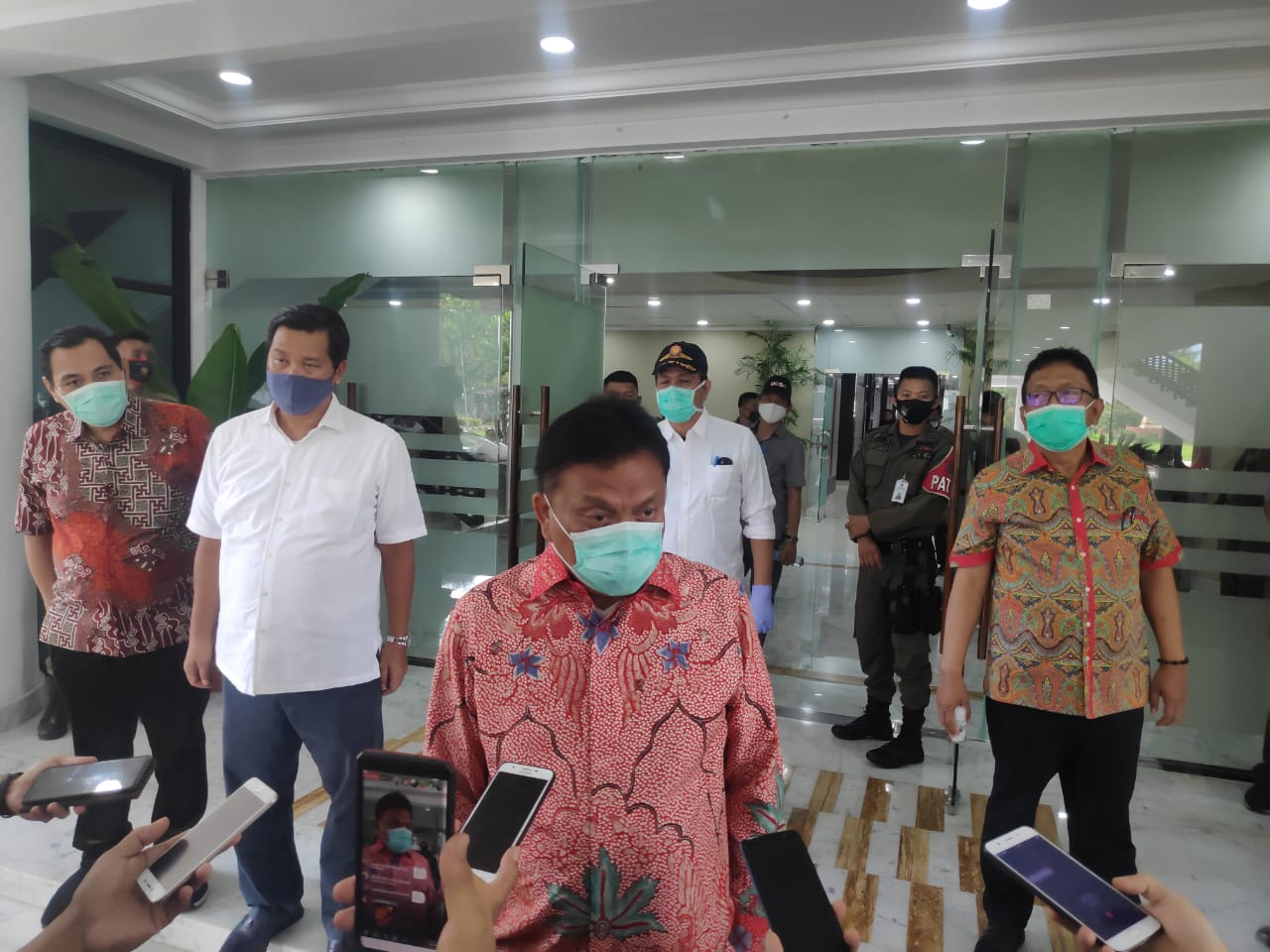 Gubernur Surati Bupati/Walikota Siapkan TPU Covid-19 dan Rumah Singgah